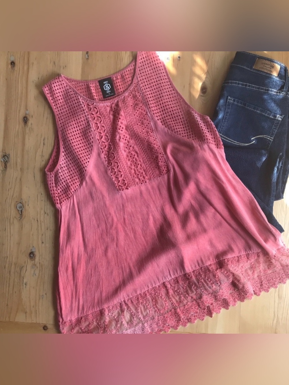 Agnes & Dora S dusty pink scalloped lace tunic tank